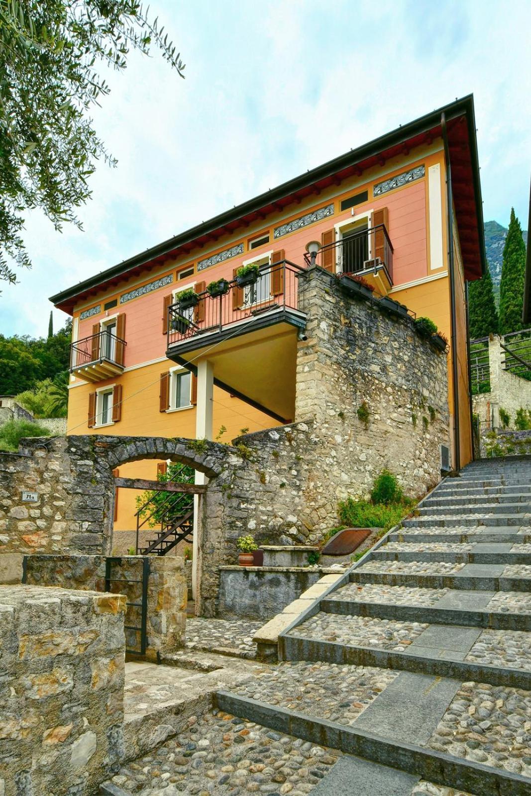 Il Sogno Sul Lago Гарньяно Экстерьер фото